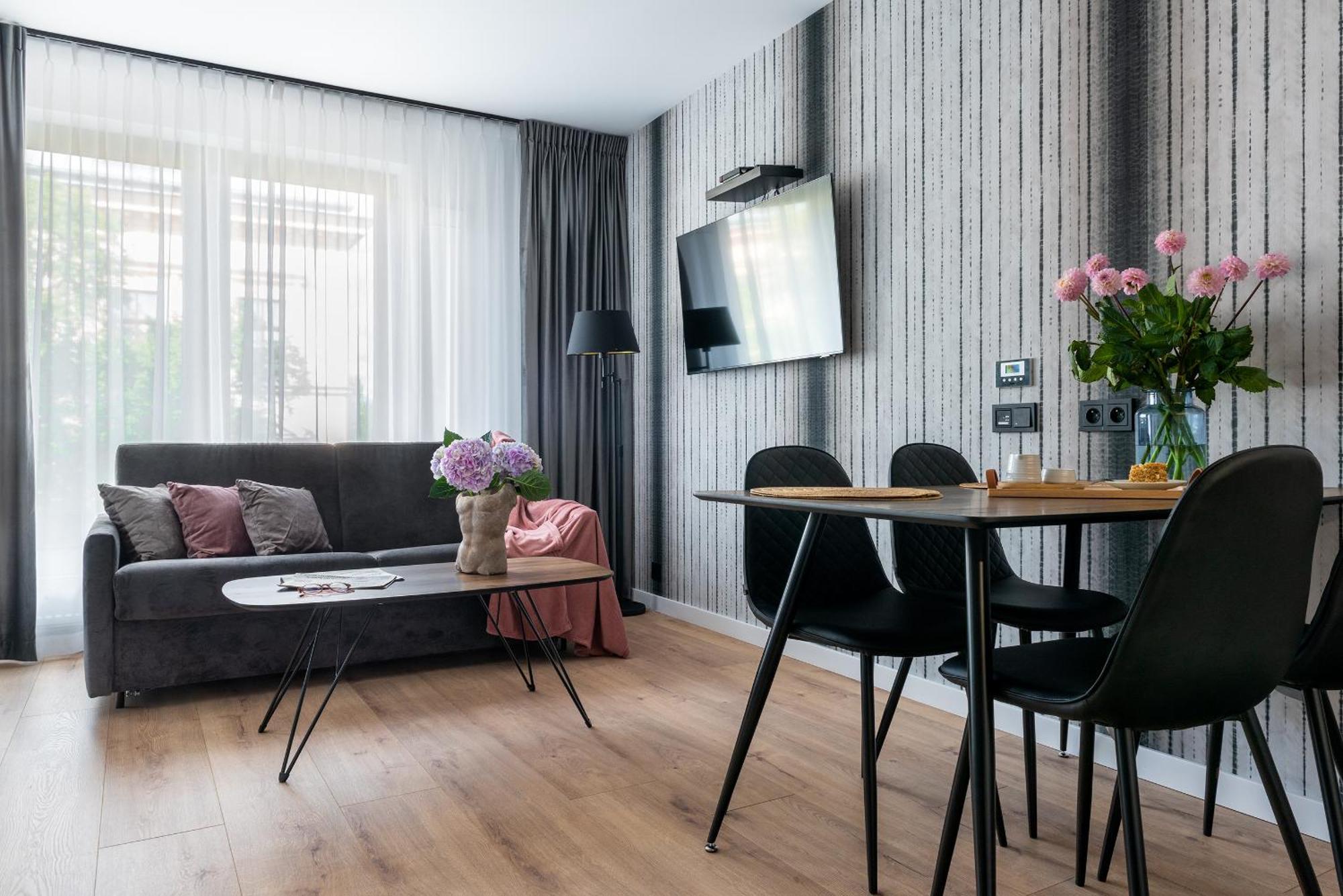 Inpoint Spacious Apartments Near Main Square & Kazimierz District Krakow Room photo