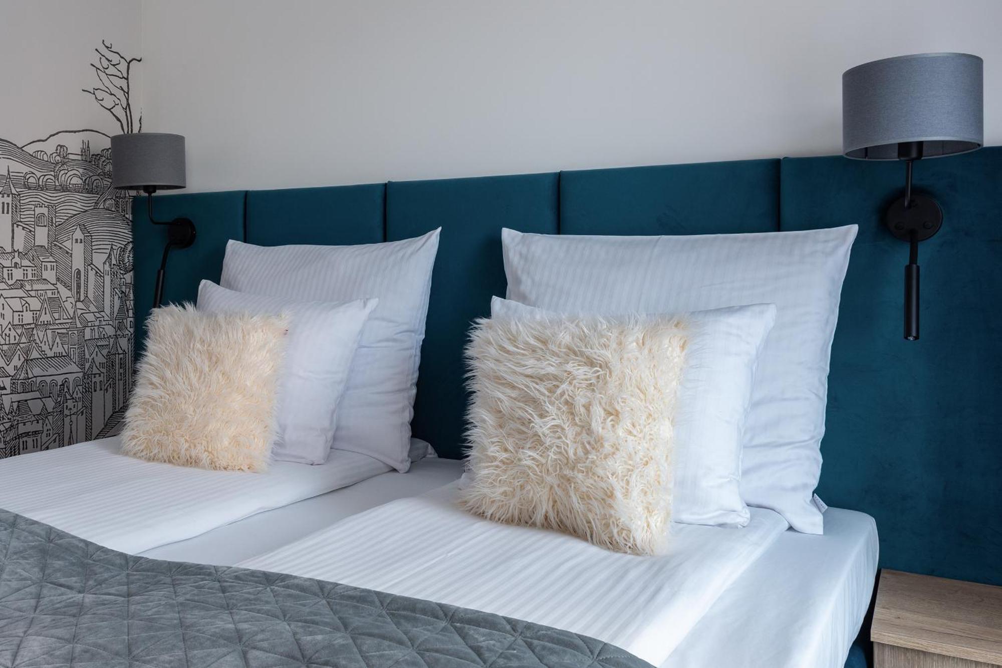 Inpoint Spacious Apartments Near Main Square & Kazimierz District Krakow Room photo